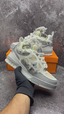 LOUIS VUITTON SKATE SWAROVSKI GREY