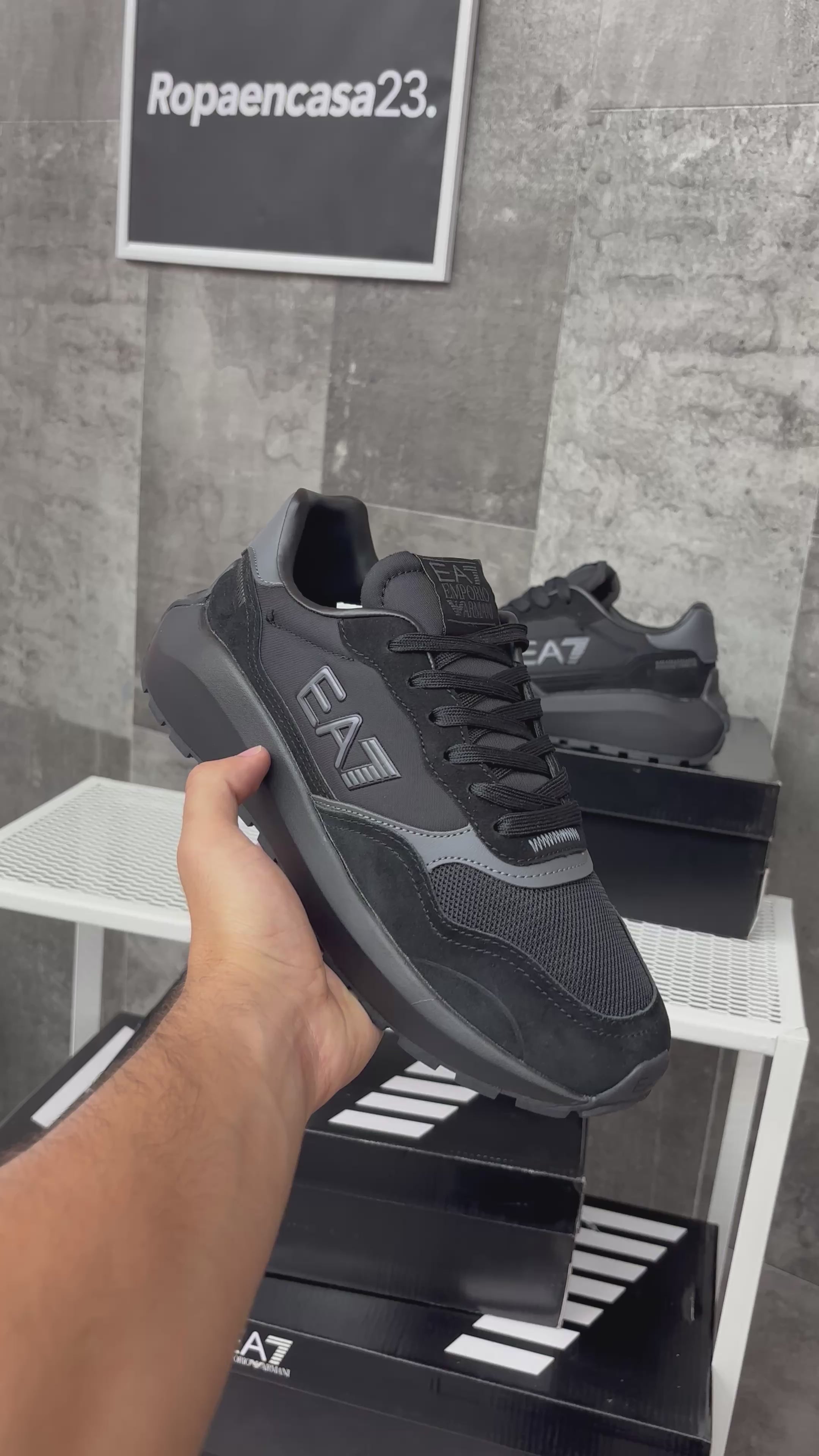 EA7 BLACK