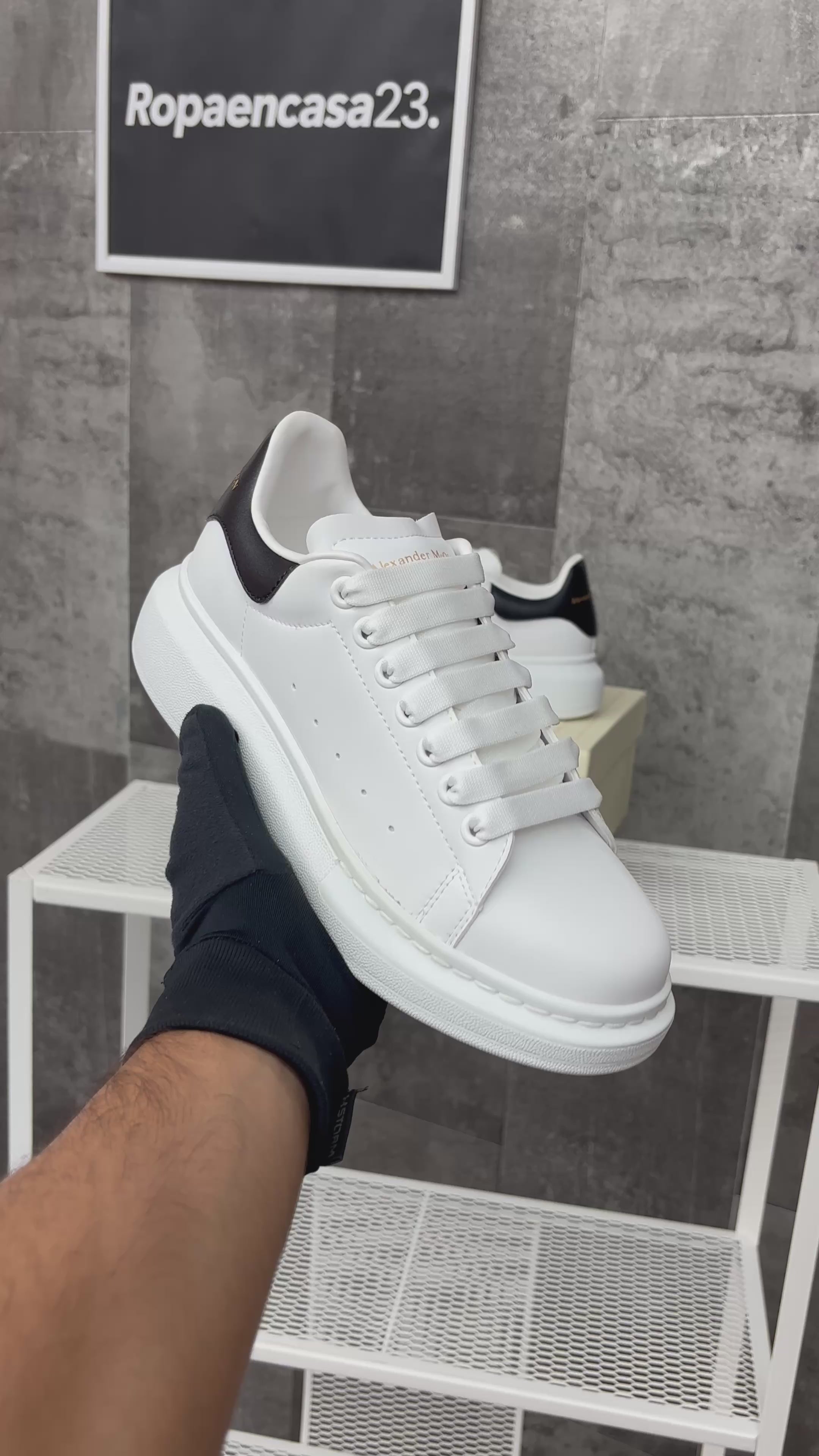 Alexander Mcqueen