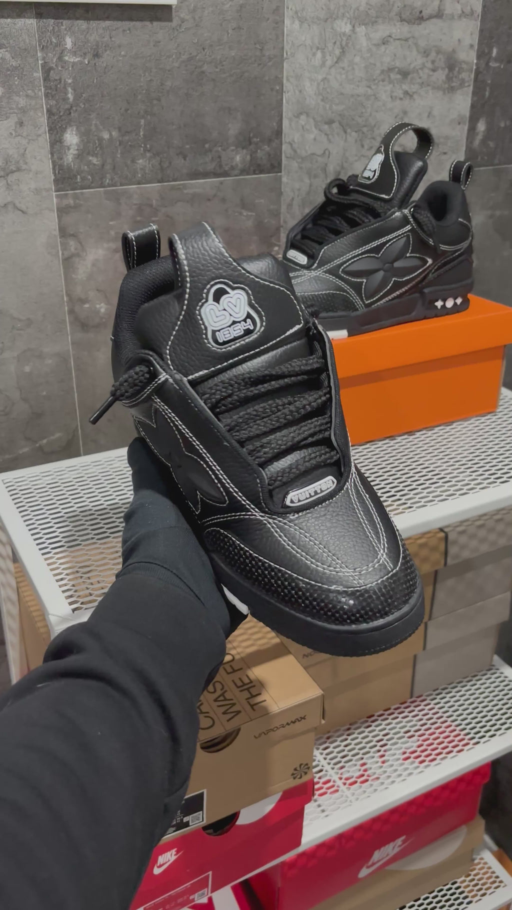 LV SKATE TRIPLE BLACK 1854 EDICIÓN LIMITADA